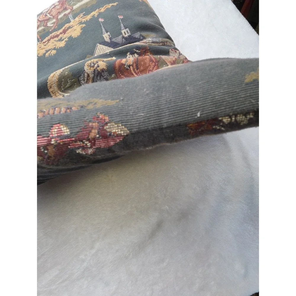 Vintage‎ Equestrian Tapestry Pillow Cushion Tassels Derby Horses Jockey Valdese